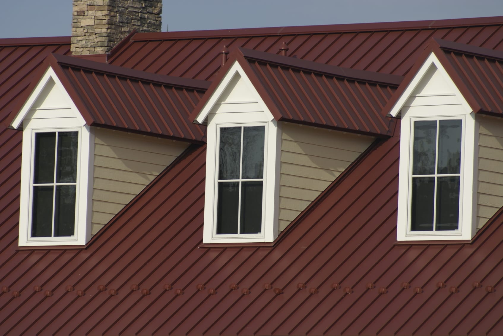 metal roof that looks like wood shingles