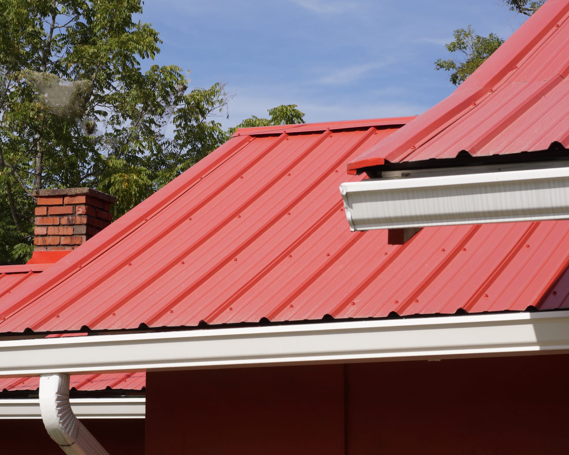 Can You Paint A Metal Roof Rather Than Replace It? - Piedmont Roofing