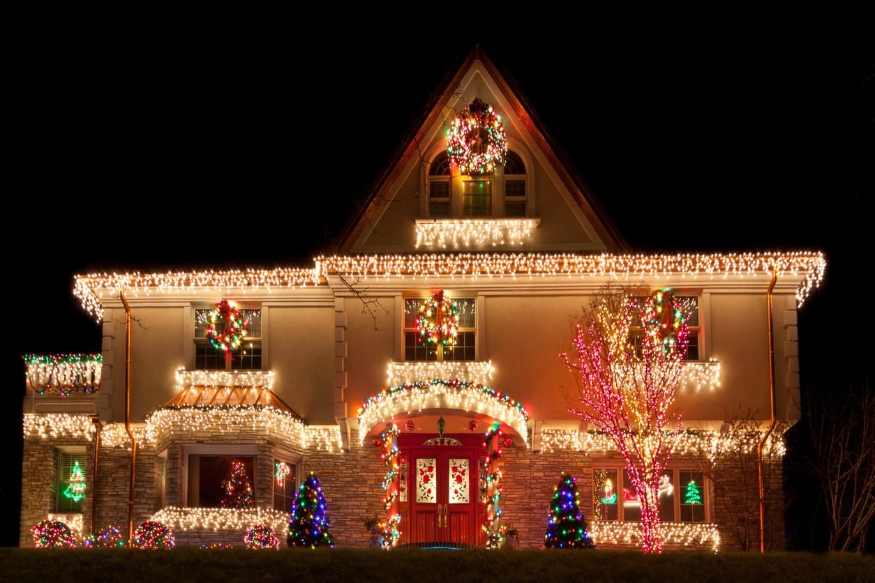 Decorating Your House for the Holidays - Piedmont Roofing