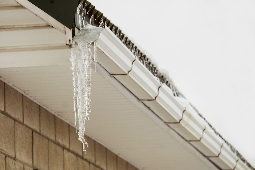 7 Tips to Improve Your House Gutters This Winter - Piedmont